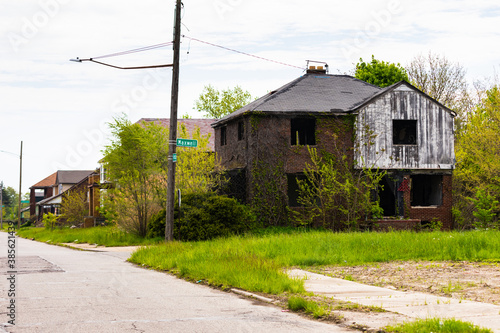 Abandoned Home in Detroit, Michigan. This is a deserted building in a bad part of town. Detroit, Michigan, USA.