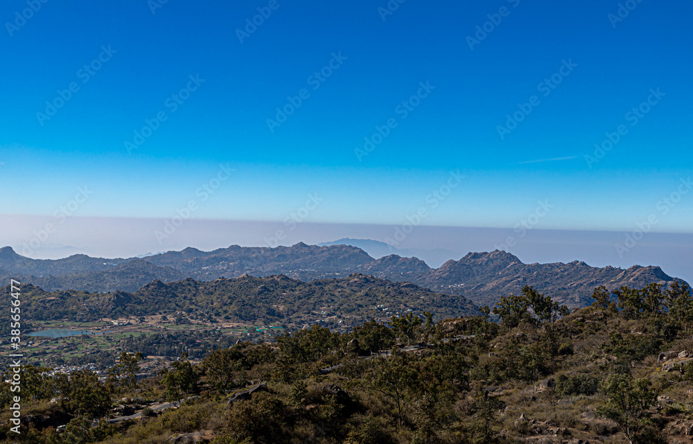 beautyful view of aravali mountain range  at a height of 1722 meters (5676 feet), Guru Shikhar temple