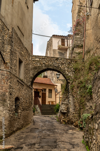Fototapeta Naklejka Na Ścianę i Meble -  architecture of glimpses of the narrow streets of the town of Papigno