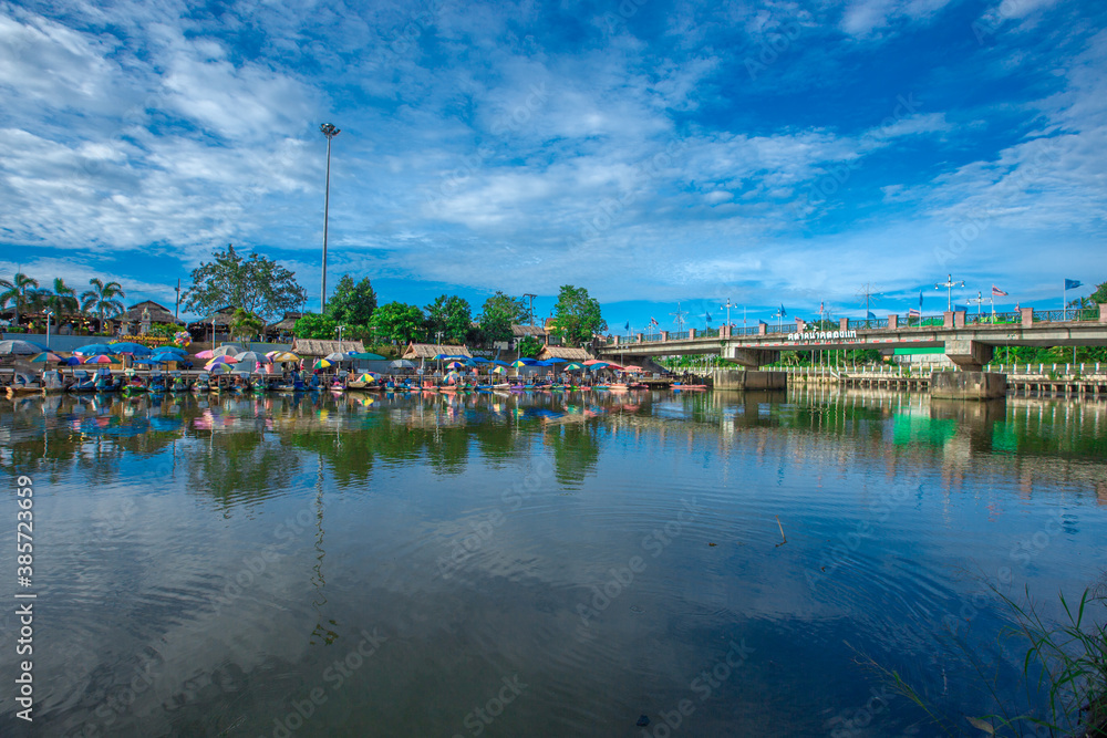 Khlong Hae Floating Market-Hat Yai:26September2020,atmosphere at the waterfront community market,local products and tourists come to stop for a meal or buy souvenirs,Khlong Hae,Songkhla,thailand