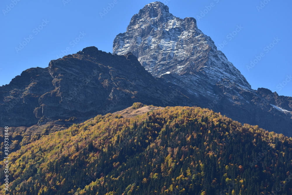 Fototapeta premium snow covered mountains