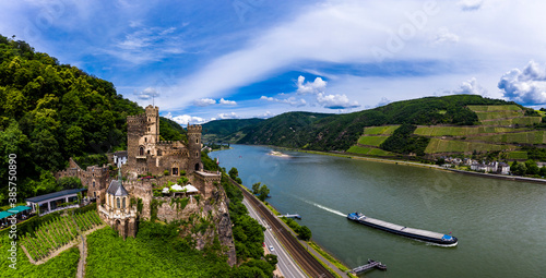 Foto Rheinstein Castle, Trechtingshausen, Unesco World Heritage Site Upper Middle Rhi