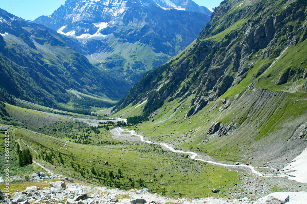 Gastern valley in the Swiss Alps; example of a Ushaped valley created
