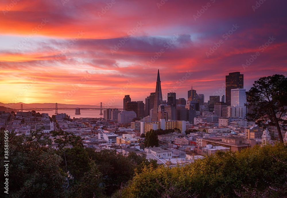 Sunrise over San Francisco skyline Sunrise over San Francisco skyline