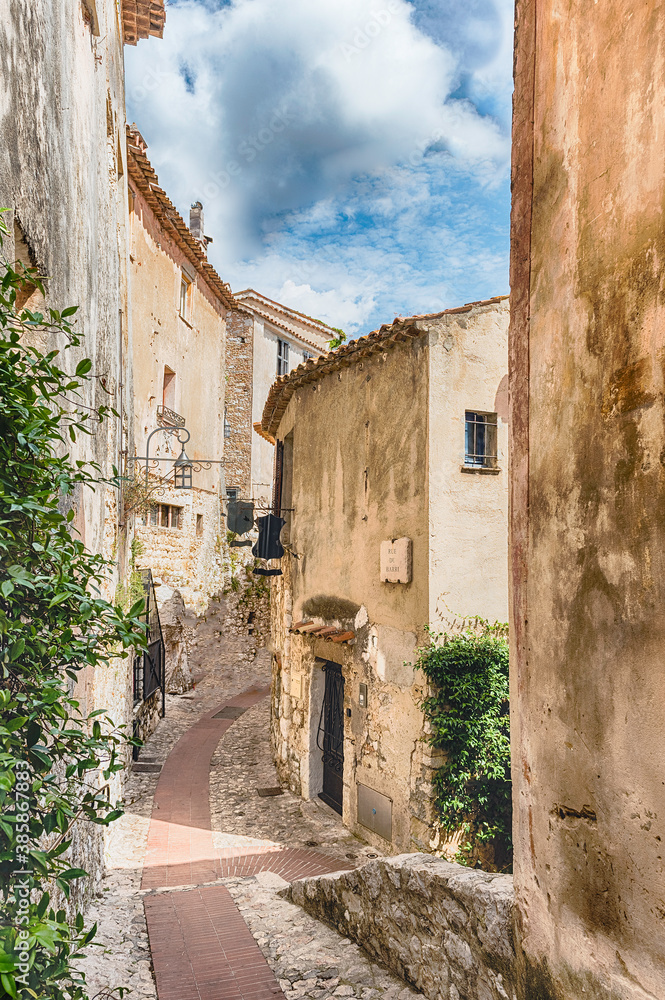 Fototapeta premium Picturesque architecture in the streets of Èze, Cote d'Azur, France