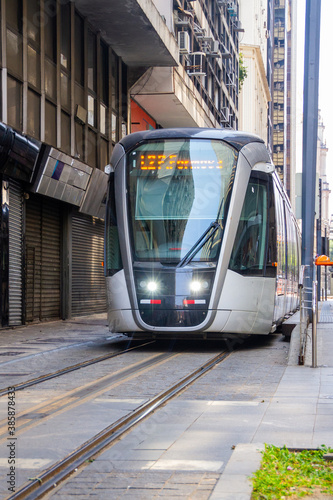 vlt train, one of the most used means of transport in downtown Rio de Janeiro