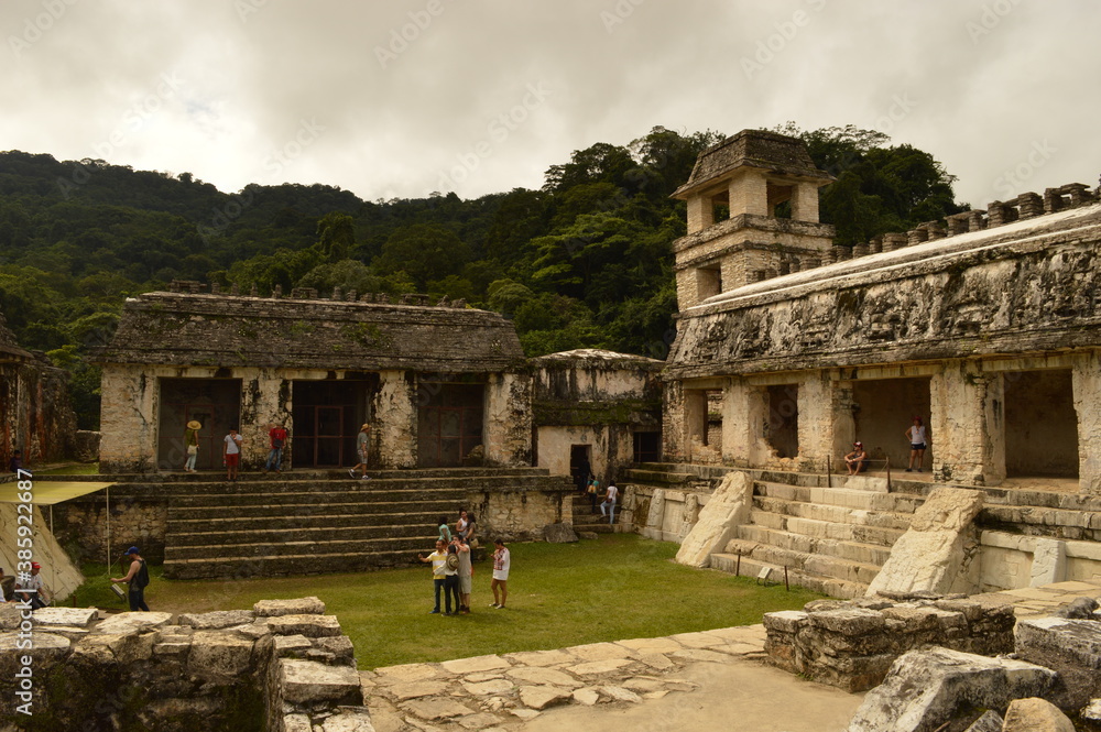 Fototapeta premium The old ruins of the Mayan town of Palenque in Chiapas, Mexico