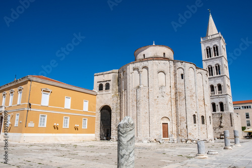 Obraz na płótnie Historic center of the Croatian town of Zadar at the Mediterranean Sea, Europe. w salonie