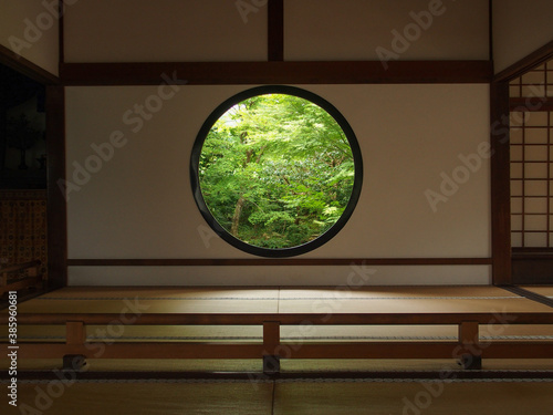 和室からの庭園