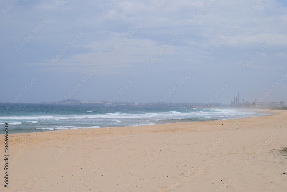 The ocean and the beach near the Wollongong 