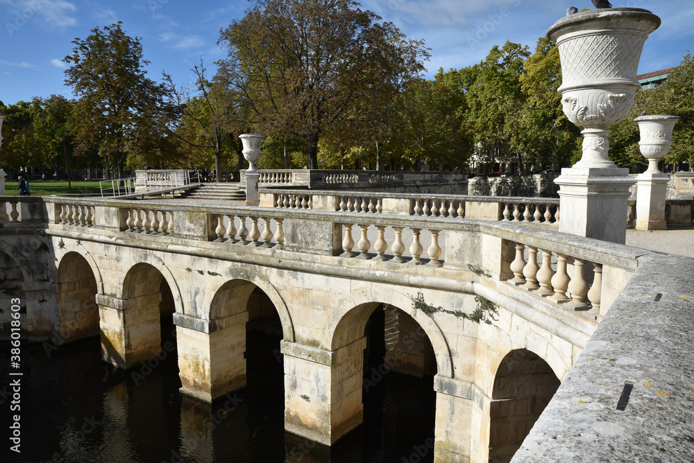 Jardin de la Fontaine à Nîmes, France