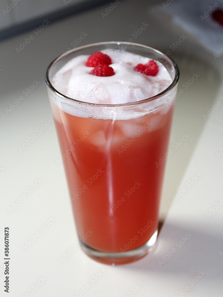 raspberry cocktail alcoholic beverage raspberry cocktail alcoholic beverage