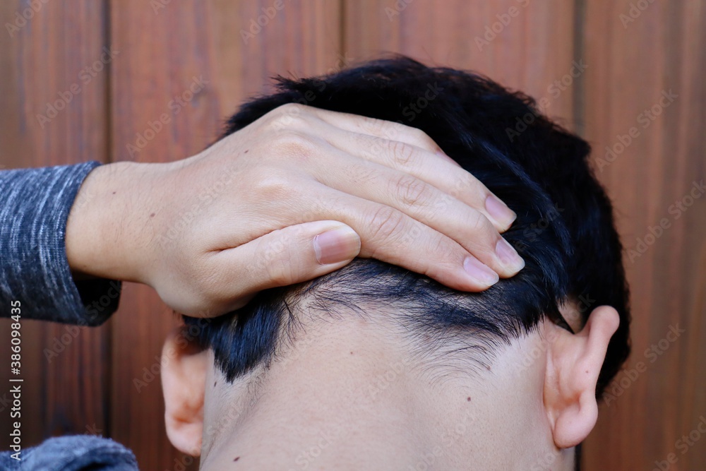 日本人男性のうなじ 日本人男性のうなじ