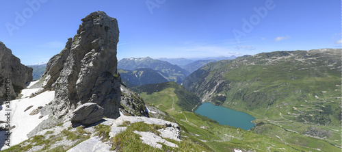 Lac de Roselend, beaufortain, savoie, france photo