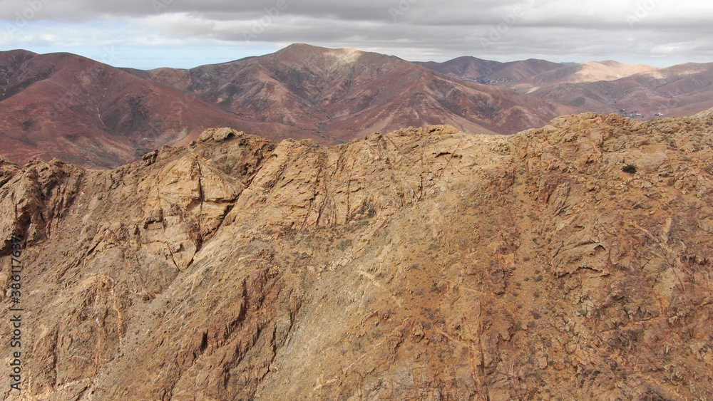 Fototapeta premium desert mountains with beautiful shapes and colors