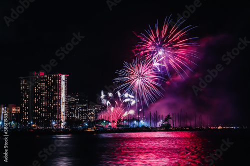 Waikiki Friday Fireworks, Hilton Hawaiian Village Waikiki Beach Resort. Honolulu, Oahu, Hawaii. Ala Moana Beach Park / Magic Island. 