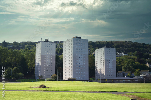 Billede på lærred High rise council flats in deprived poor housing estate in Port Glasgow, Invercl