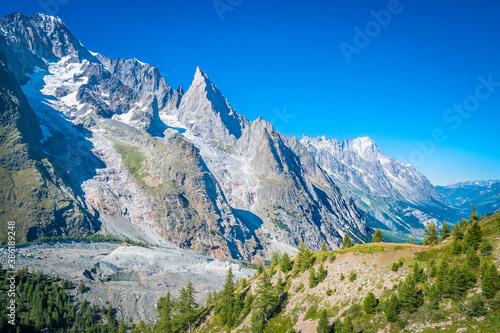 Obraz na płótnie Mont Blanc and Great Jorasses mountain range with visible moraine de Miage, Tour