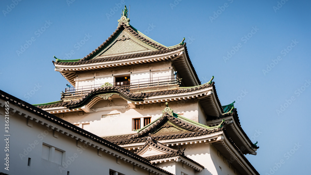 Wakayama, a castle in the middle of the city