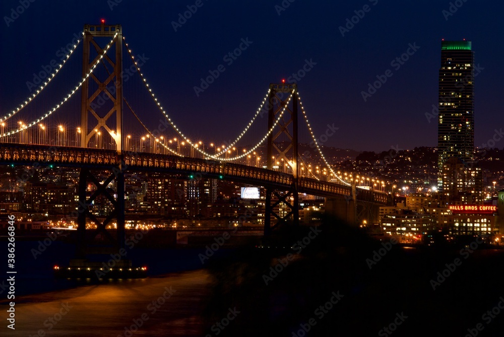 Golden Gate Bridge view at night in San Francisco city skyline