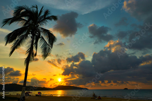 atardecer guayabitos