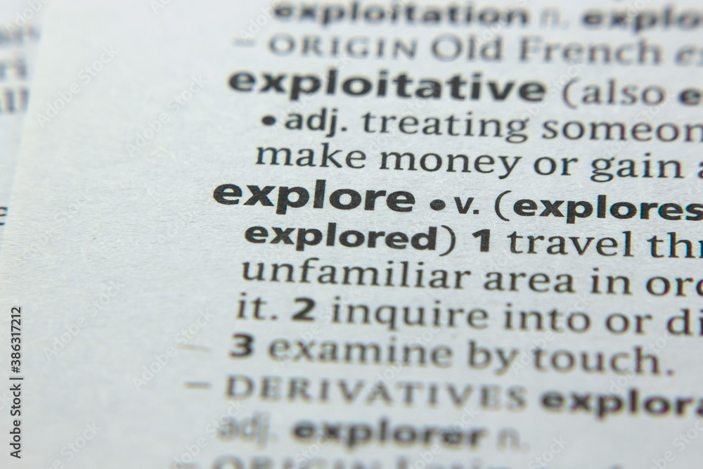 Obraz premium Word or phrase Explore in a dictionary.