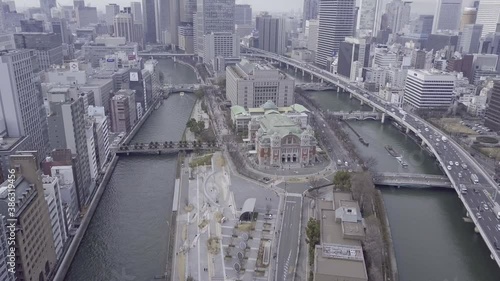 大阪のドローン映像。
 
Drone footage of Osaka during daytime.

4K30FPS photo