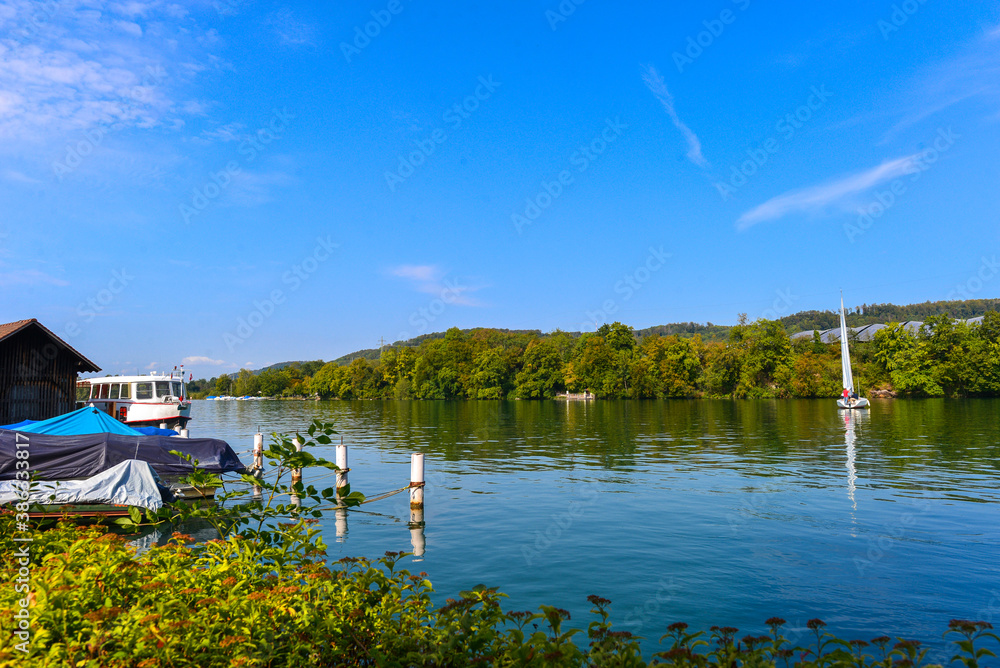 Der Rhein in Augst im Kanton Basel-Landschaft