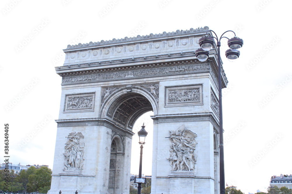 Obraz premium famous arch of triumph in paris france famous landmark in paris