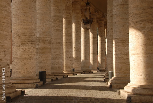 Bild auf Leinwand The famous colonnade of St