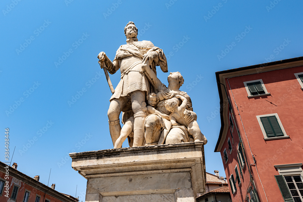 Marble statue of Ferdinando I de Medici, Cardinal and Grand Duke of Tuscany in Carrara square, Pisa downtown, Tuscany, Italy, Europe. French sculptor, Pierre de Francqueville.