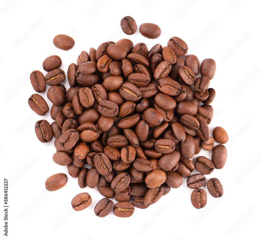 Naklejka premium Coffee beans isolated on white background. Roasted arabica coffee beans. Top view.