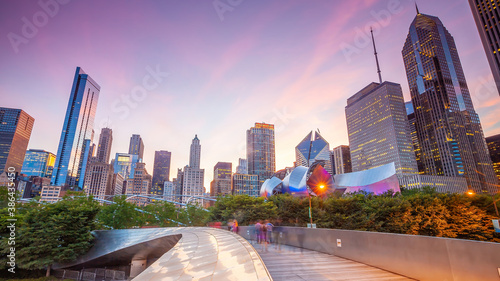 Obraz na plátně Downtown chicago skyline cityscape in USA