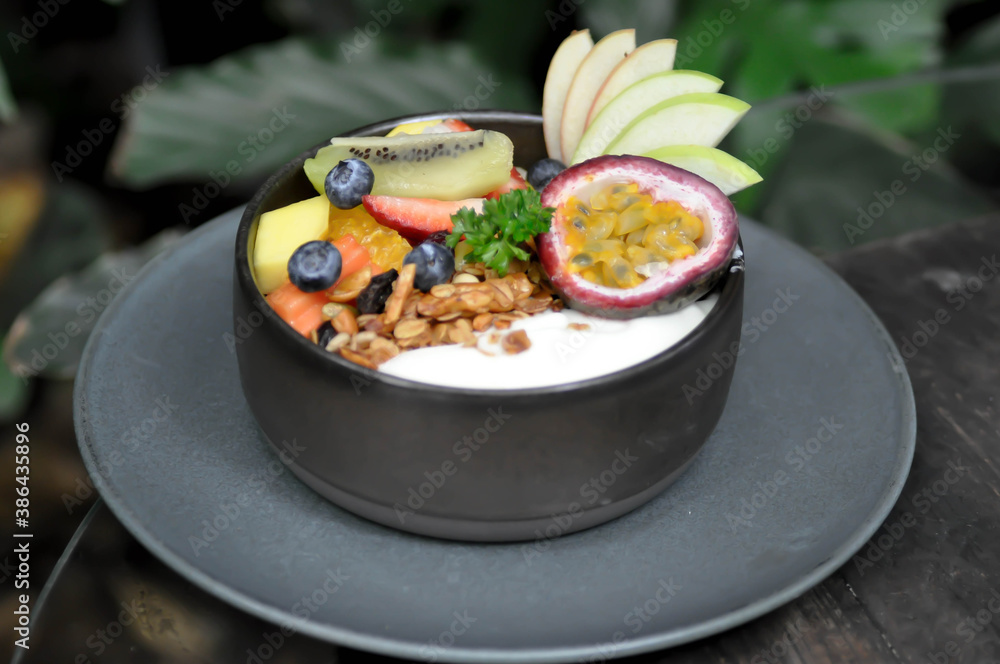 smoothie bowl, yogurt with fruit smoothie bowl, yogurt with fruit