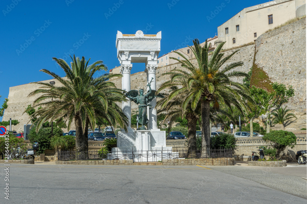 Ehrenmal der Kriegsopfer in Calvi auf Korsika