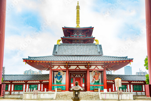 四天王寺の中門（仁王門）・金剛力士像