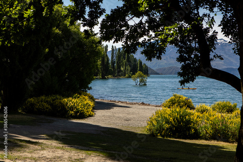 Springtime at Lake Wanaka, New Zealand.