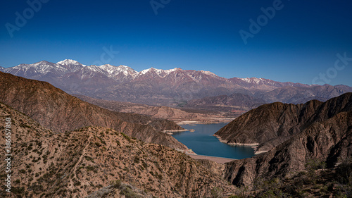 Lago de Potrerillos, Mendoza. Argentina