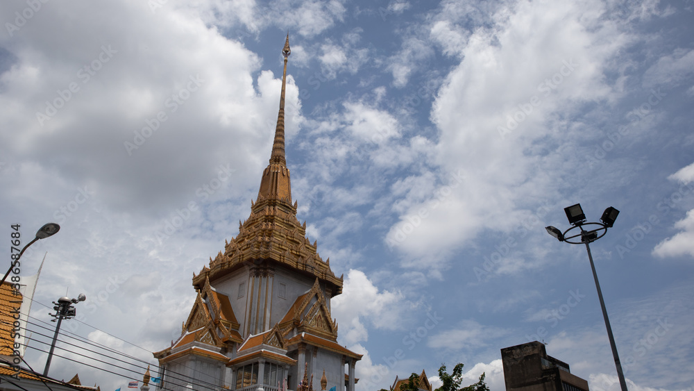 Fototapeta premium Bangkok Patumwan /Thailand August/8/2020, Temple of thailand in the chinatown zone.