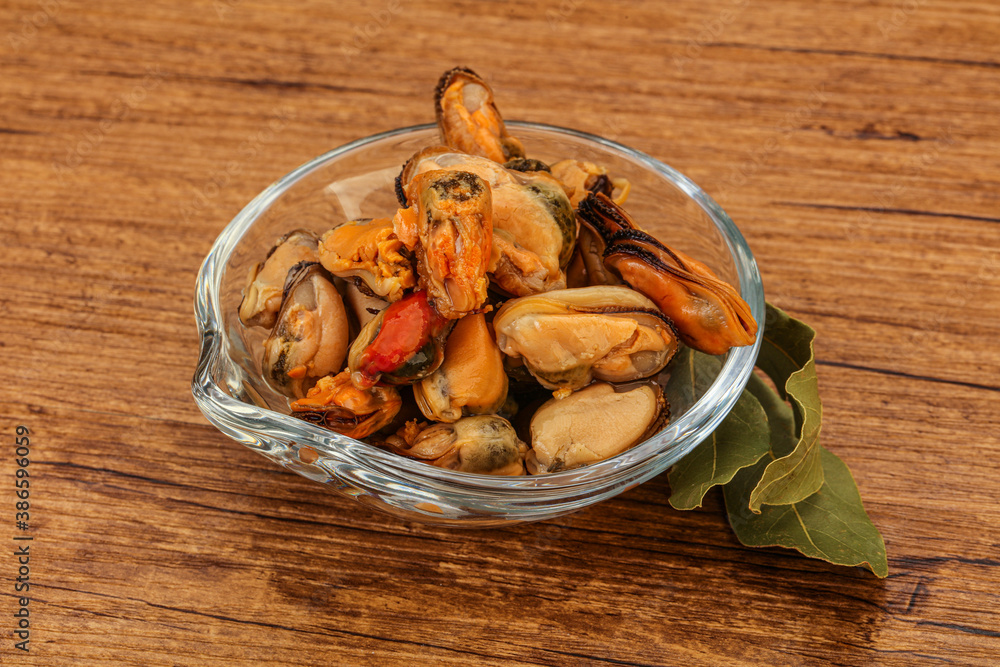 Pickled mussels in the bowl Pickled mussels in the bowl