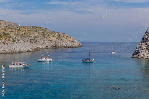 Urlaubsfeeling auf der griechischen Sonneninsel im oestlichen Mittelmeer - Rhodos / Griechenland photo