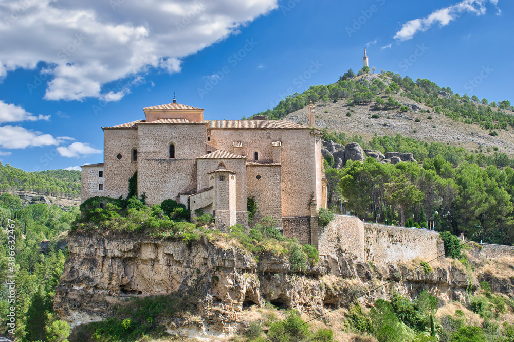 Antiguo monasterio de San Pablo del siglo XVI hoy en dia reconvertido en parador nacional de turismo, Cuenca