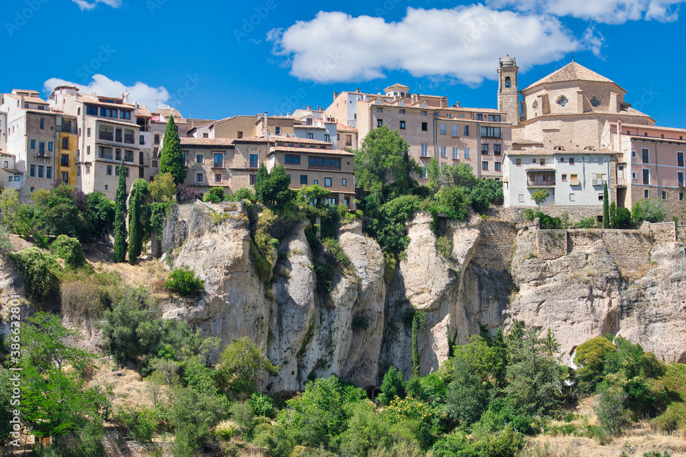 Vista de la ciudad de Cuenca desde el parador nacional de turismo