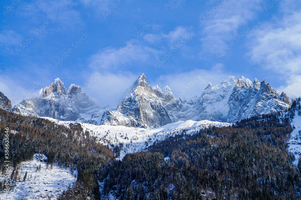 montagne innevate, picchi e rocce innevate, Alpi Francesi - Monte Bianco - Chamonix 