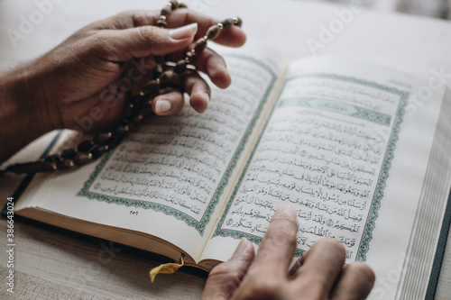 Bild auf Leinwand Prayers and Praise Muslims, Islamic religious ritual