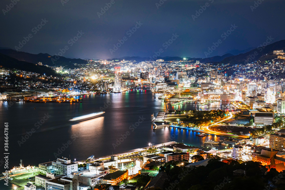 Fototapeta premium 世界新三大夜景 長崎 鍋冠山から眺望