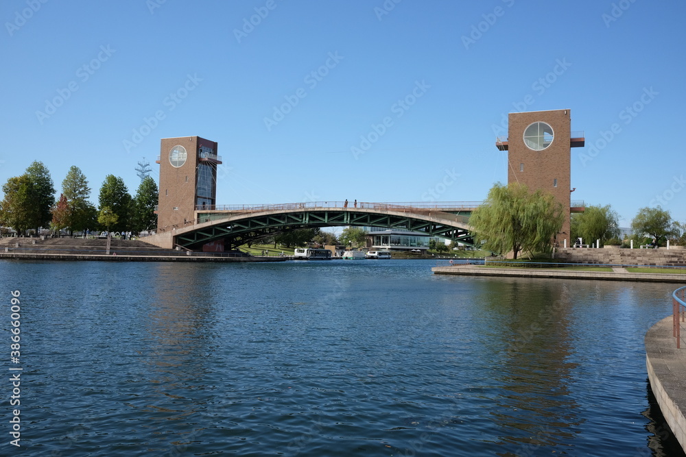 Obraz premium 富岩運河環水公園