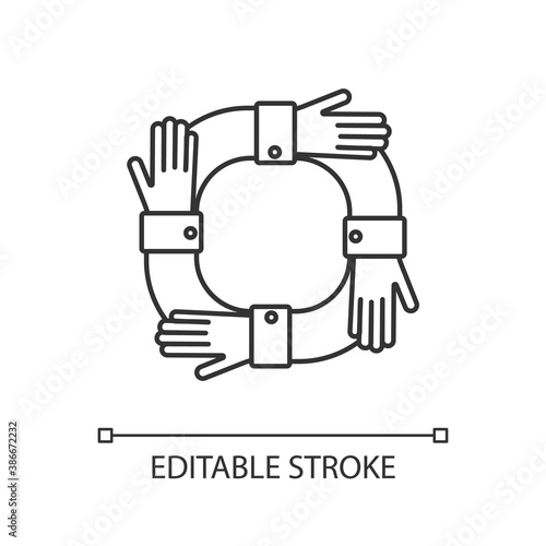 Operating synergy linear icon. Business cooperation. Work collaboration. Community partnership. Thin line customizable illustration. Contour symbol. Vector isolated outline drawing. Editable stroke