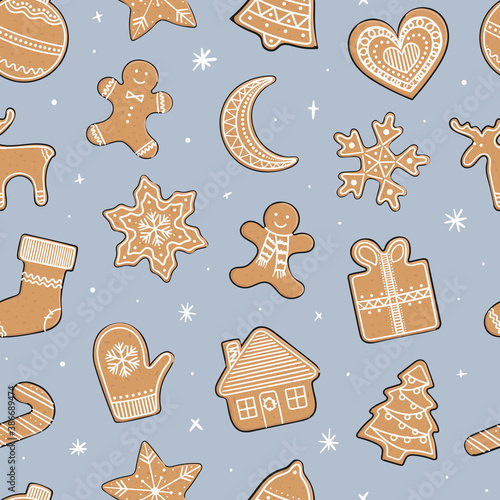 Seamless pattern with gingerbread cookies. Christmas ornament for winter holidays