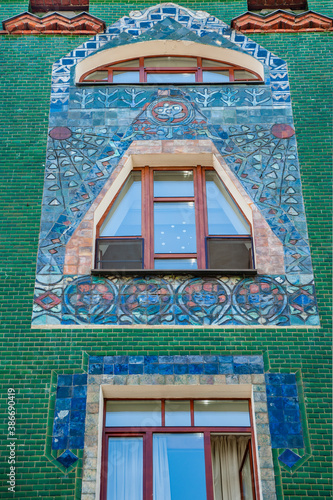 The apartment building for the Moscow creative intelligentsia was built in the Russian Art Nouveau style by the project of the famous artist Sergei Malyutin (1859-1937)       photo